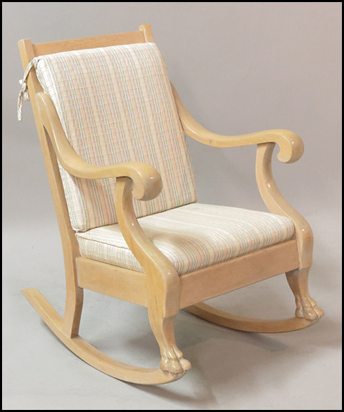 AMERICAN BLONDE OAK ROCKING CHAIR  177c36