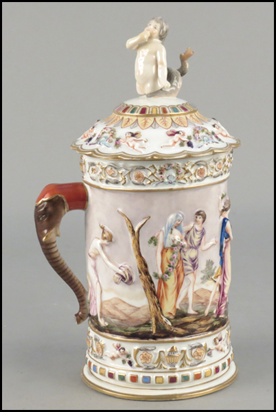 CAPODIMONTE PORCELAIN COVERED TANKARD  177c40