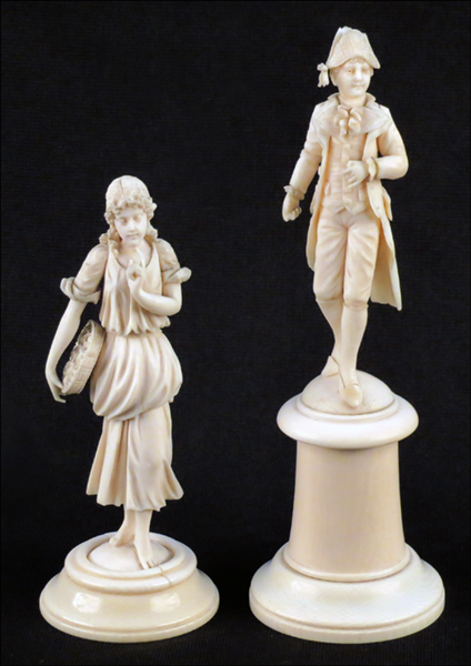 TWO CONTINENTAL CARVED IVORY FIGURES  177c3b