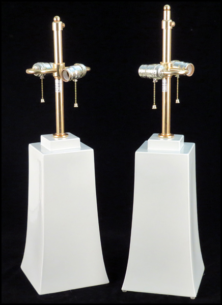 PAIR OF BARBARA BARRY CERAMIC LAMPS  177cf4