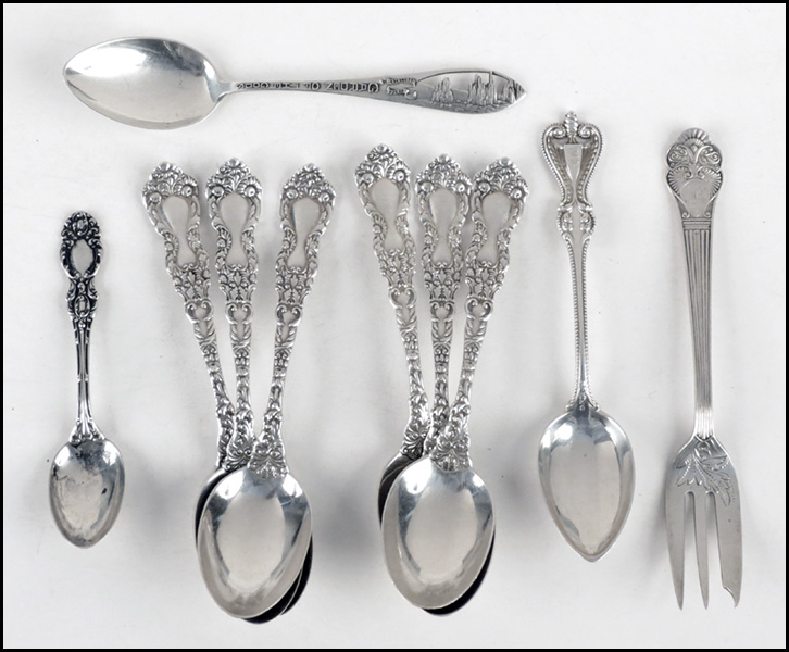 SET OF SIX STERLING SILVER TEASPOONS.