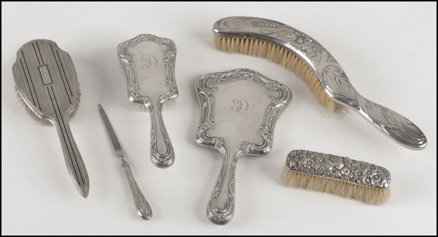 COLLECTION OF STERLING SILVER VANITY 177d1c