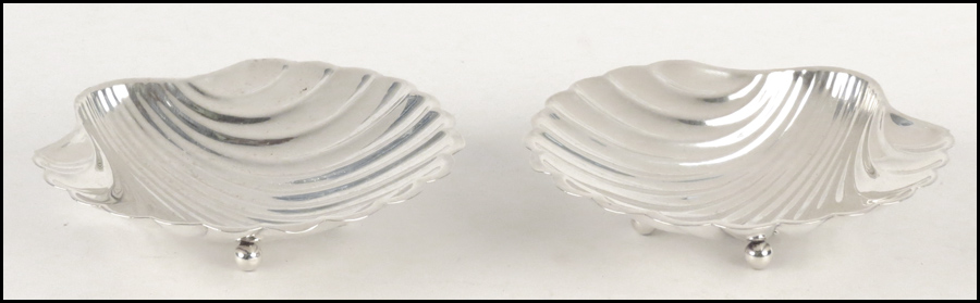 PAIR OF STERLING SILVER FOOTED 177d54