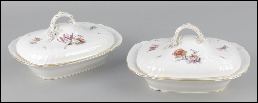 PAIR OF KPM PORCELAIN COVERED SERVING
