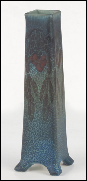 ROOKWOOD MATTE GLAZE POTTERY VASE.