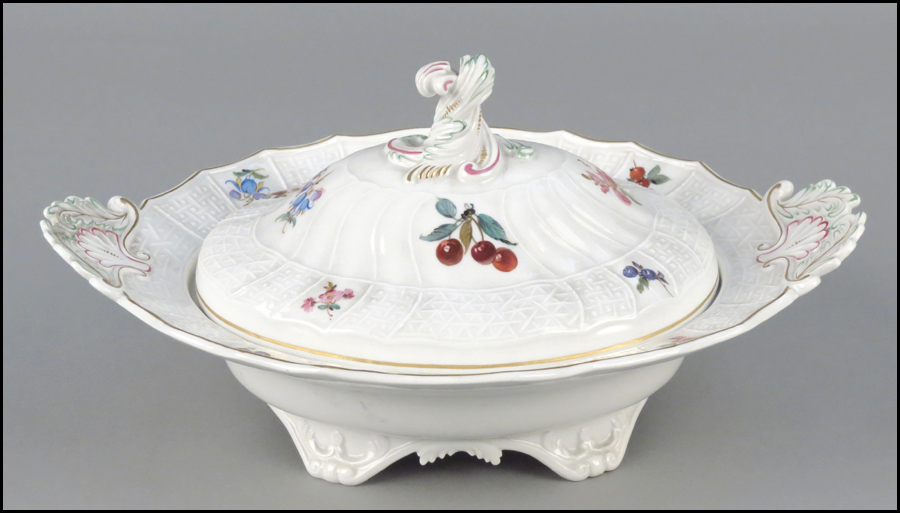 MEISSEN PORCELAIN COVERED SERVING