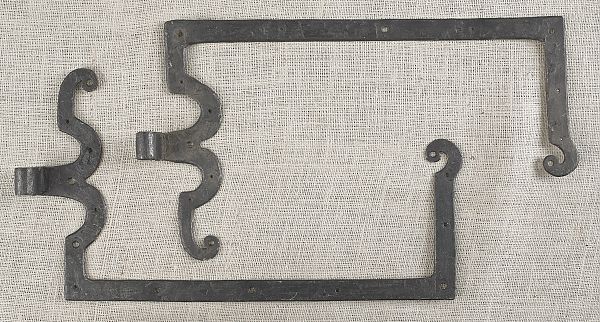 Unusual pair of wrought iron door 175b11