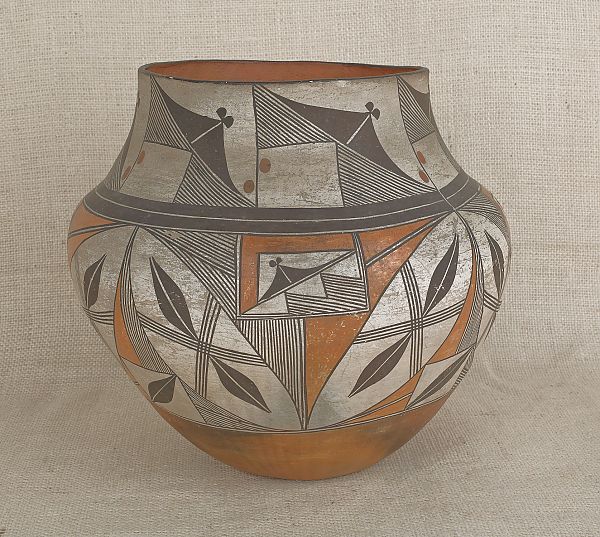 Southwest pottery olla with black