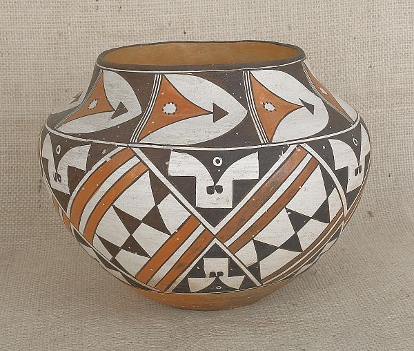 Acoma pottery olla with geometric 175b43