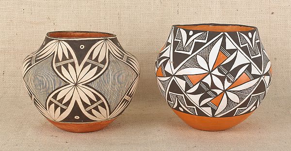Two Acoma pottery ollas 7" h. and