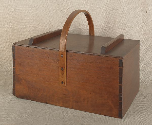 Pennsylvania walnut box 19th c  175c3a