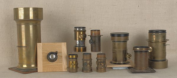 Ten early photography lenses to 175d08