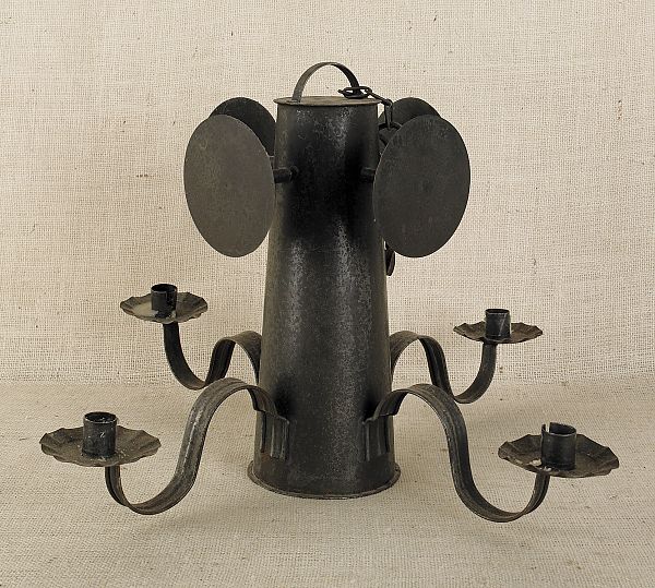 Tin chandelier 20th c. 14 h. ?