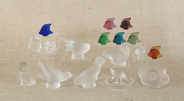 Collection of glass figures to 175f30