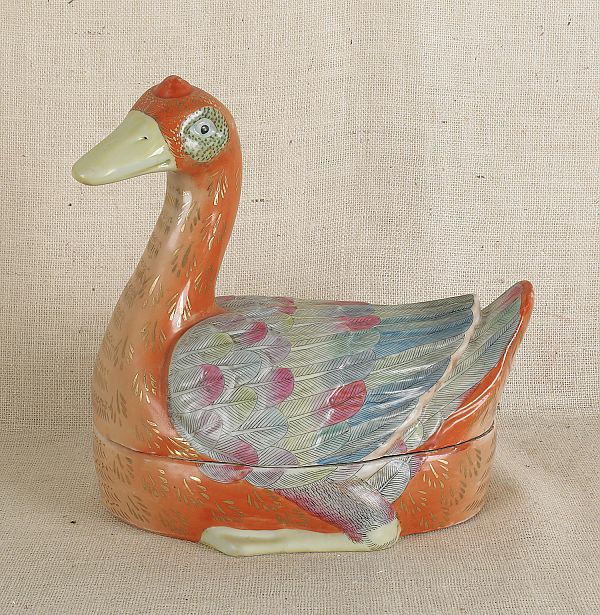 Chinese porcelain goose form tureen