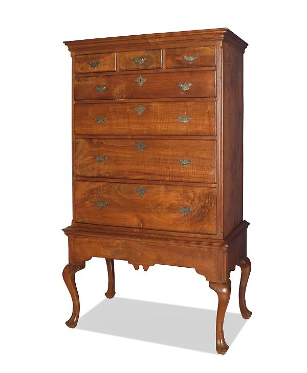 Pennsylvania Queen Anne chest on 17604d