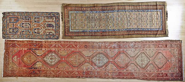 Malayer runner early 20th c 14 9  176090