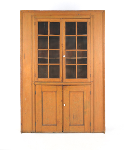 Pennsylvania pine wall cupboard