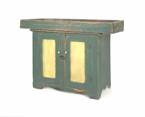 Painted pine dry sink 19th c 32 176153