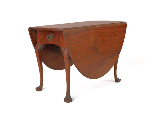 Queen Anne style walnut drop leaf