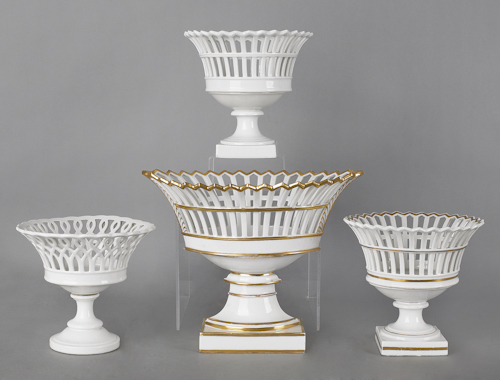 Four porcelain reticulated baskets 17634e