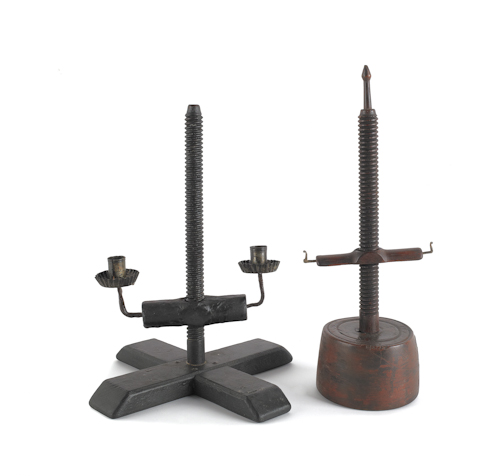 Contemporary screw top candleholder