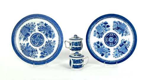 Two Chinese export porcelain blue 1764c0