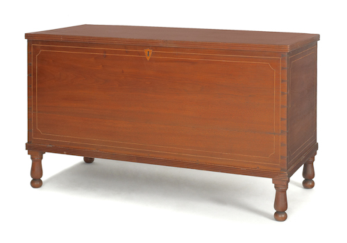 Mid Atlantic walnut blanket chest 1767aa