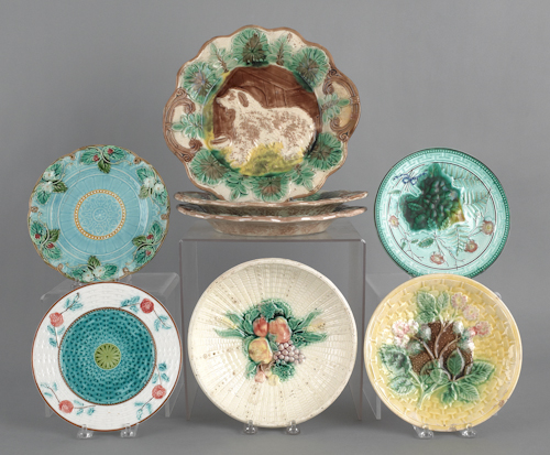 Eight majolica dishes to include three