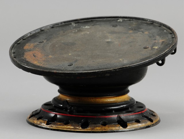 CARRIAGE WARMER Cast iron early