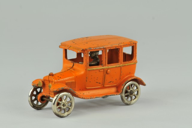 ARCADE MODEL T FOUR DOOR SEDAN Cast