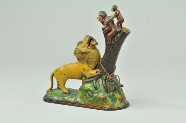 LION AND MONKEY MECHANICAL BANK 17913f