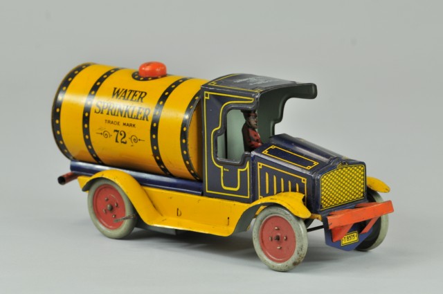 STRAUSS WATER SPRINKLER TRUCK Lithographed 179211