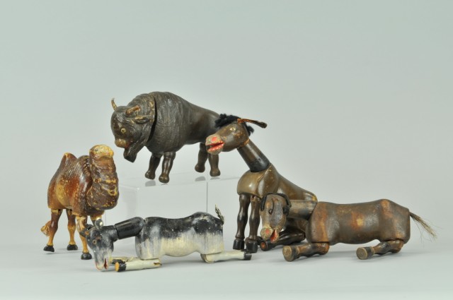 SCHOENHUT ANIMAL GROUPING Lot includes: