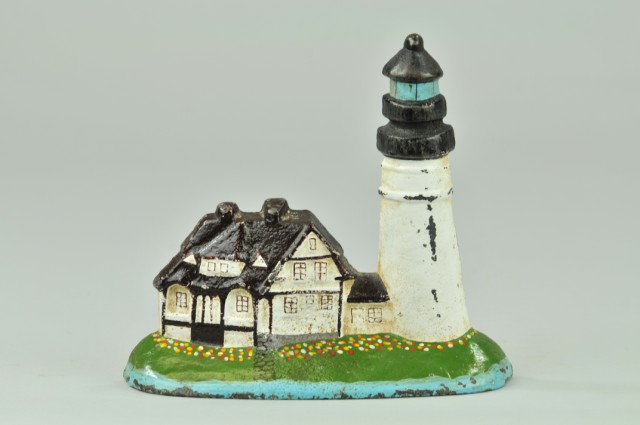 LIGHTHOUSE DOORSTOP Depicts white