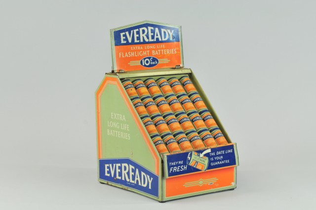 EVEREADY BATTERY DISPLAY CASE Lithographed 17939b