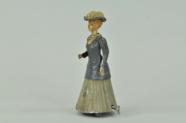 WOMAN WALKING TOY Germany hand 1794f8