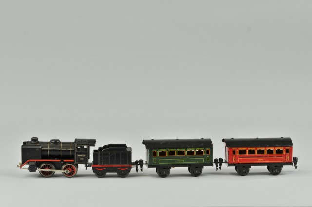 MARKLIN 880 TRAIN SET Includes clockwork