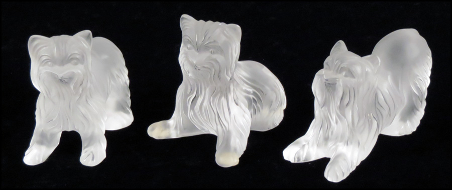 THREE LALIQUE FROSTED GLASS ANIMALS.