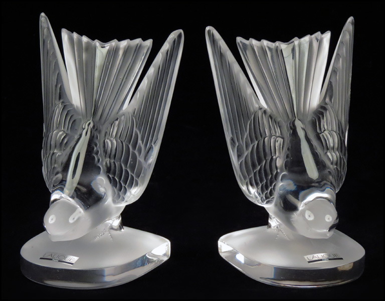 PAIR OF LALIQUE FROSTED GLASS BIRD 17971b