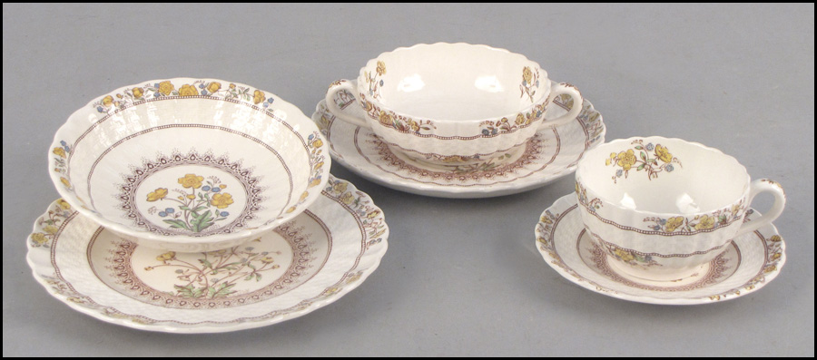 COPELAND SPODE DINNER SERVICE IN 179759