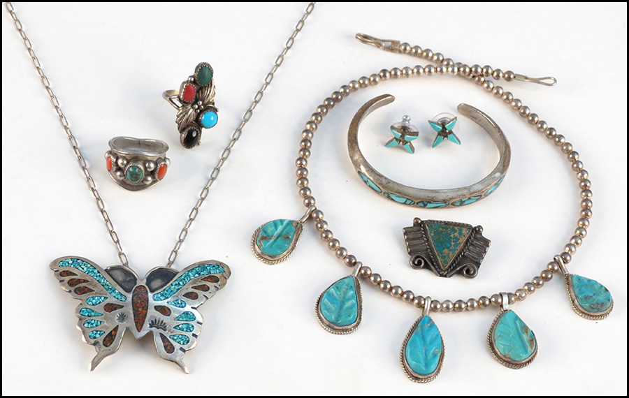 SILVER AND TURQUOISE NECKLACE  17995e