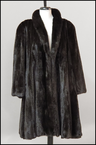 BLACK RANCH MINK SWING COAT Approximately 1799b7