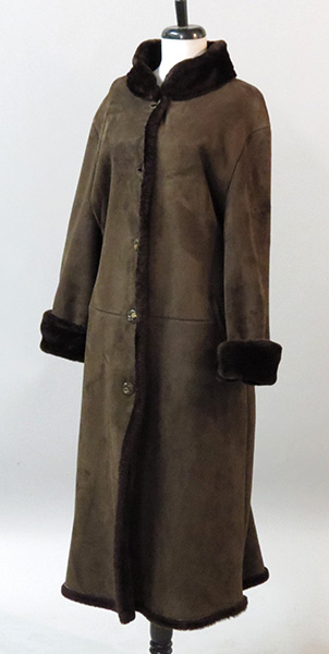 BROWN SHEARLING COAT. With a removeable