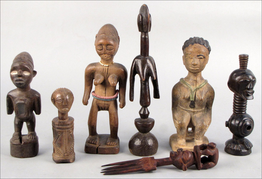 GROUP OF AFRICAN ARVED WOOD FIGURES  179b18