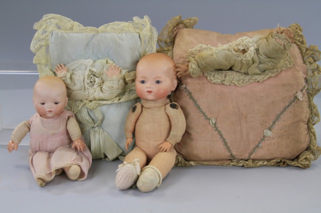 LOT OF TWO AM DREAM BABIES & PUPPET