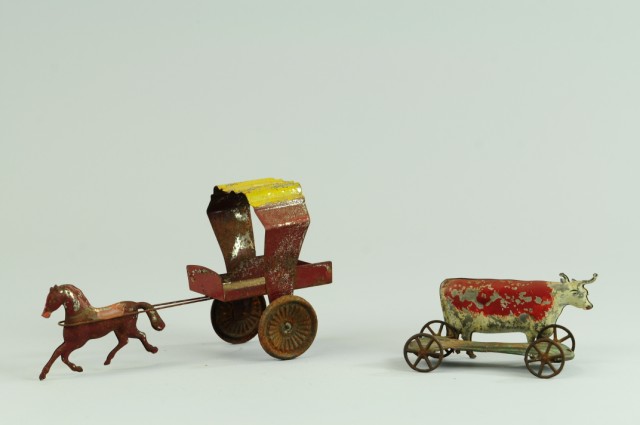 HORSE WITH CART AND BULL PULL TOYS