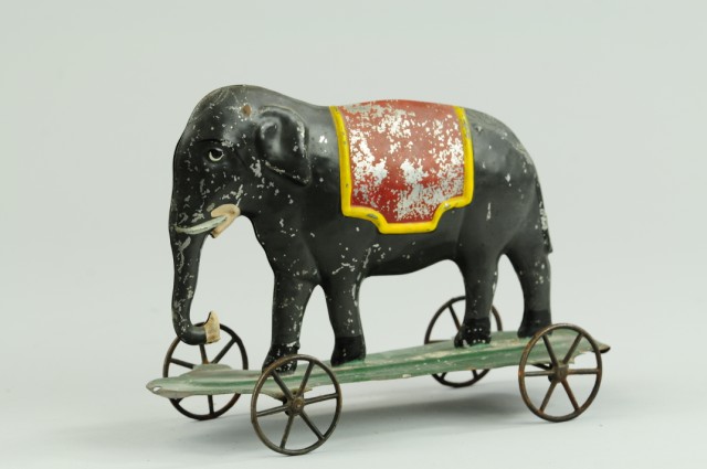 ELEPHANT PULL TOY Fallows early American