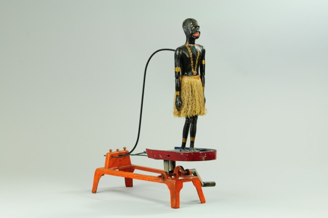 JIGGING FIGURE ON PLATFORM Hubley a