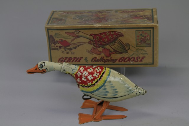 GERTIE THE GOOSE TOY Boxed example 179eee